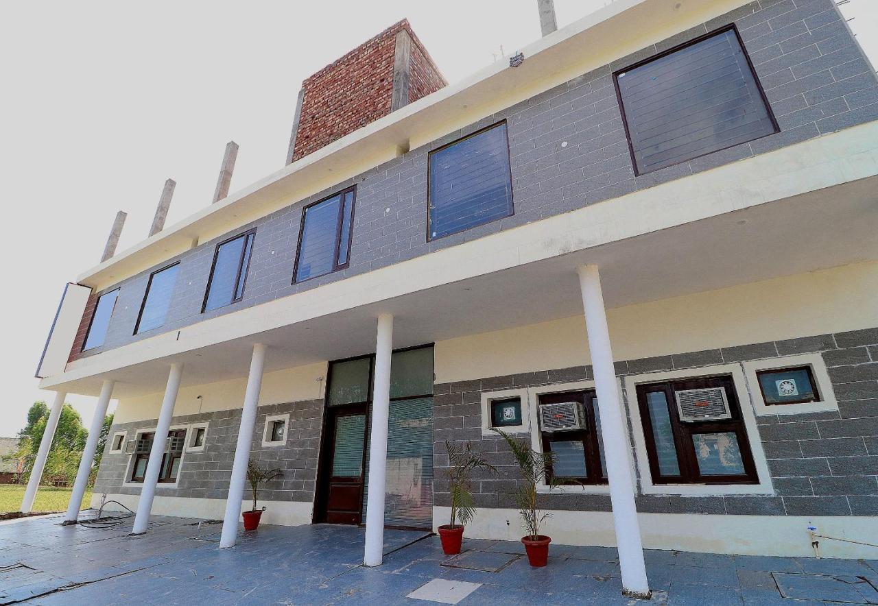 Oyo 24122 Hotel Sharnam Kharar Exterior photo