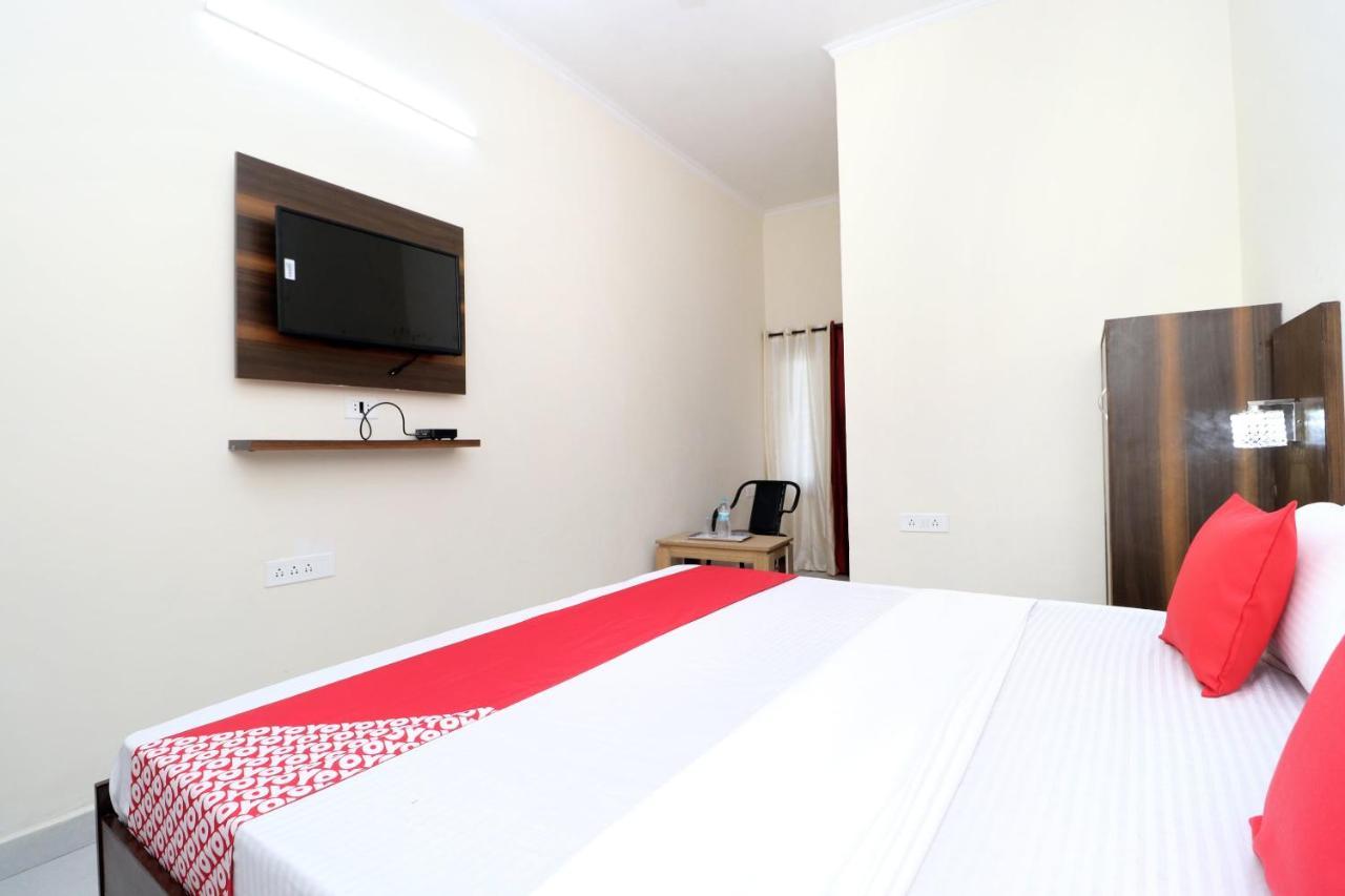 Oyo 24122 Hotel Sharnam Kharar Exterior photo